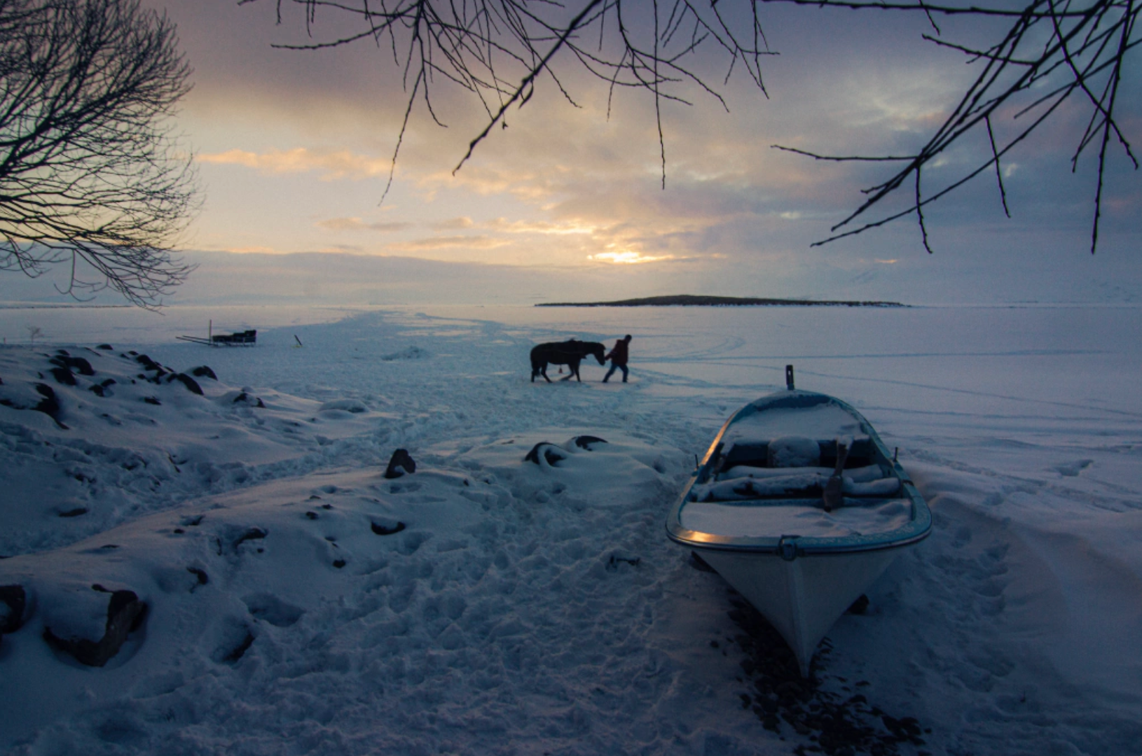 Crepúsculo Invernal en Kars, Lago Çildir — Yusuf Eminoglu