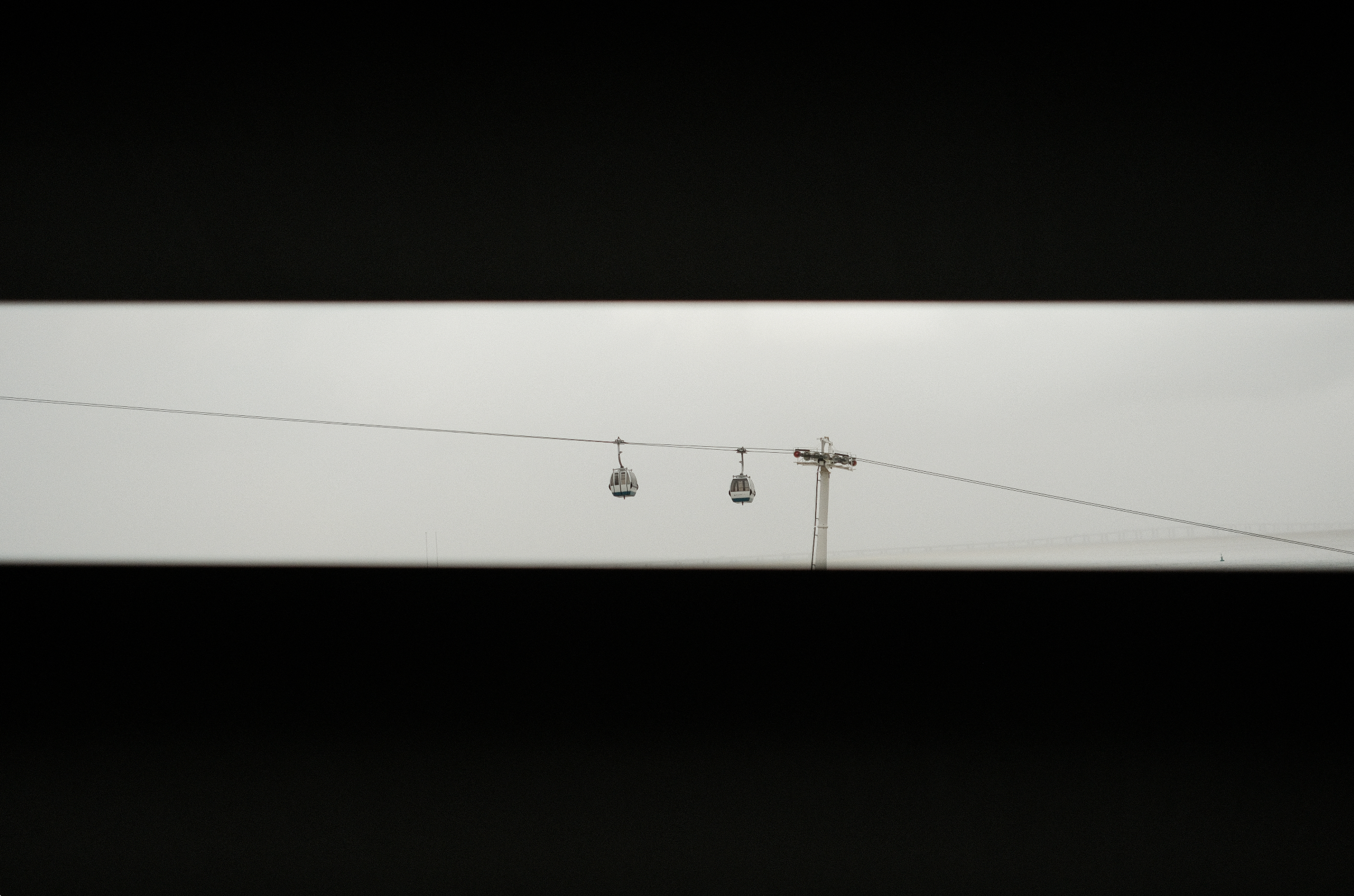 "Tránsito Horizontal" — Serie Noches Intermedias — Caio Nery